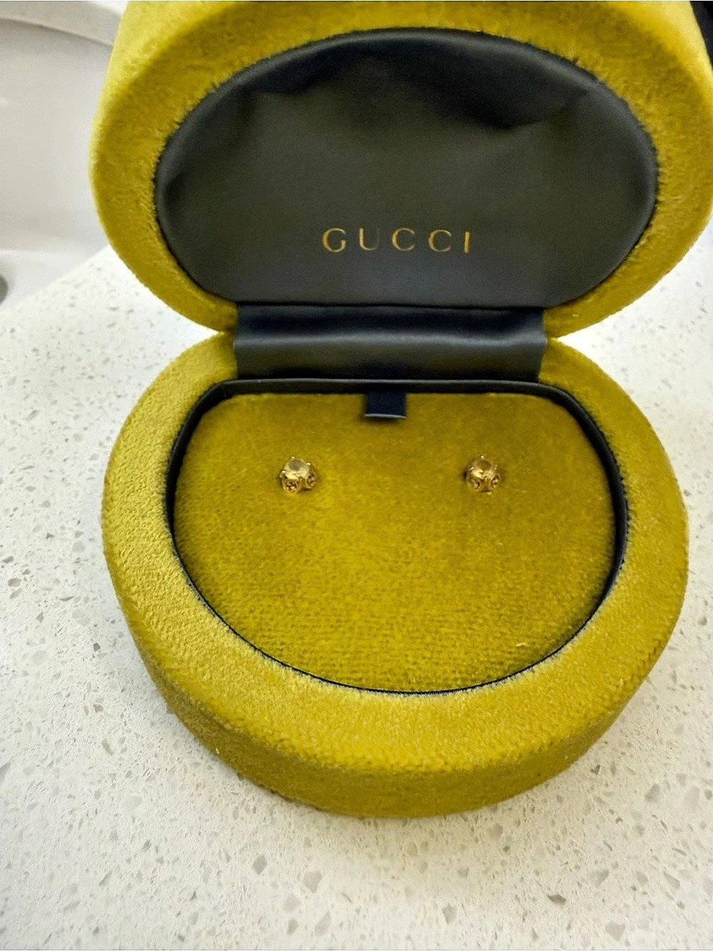 Gucci 18k Gold Stud Earrings in Yellow Like New